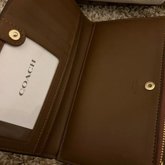 *****SOLD****** Coach Signature Backpack Purse with matching wallet - Picture 6 of 7